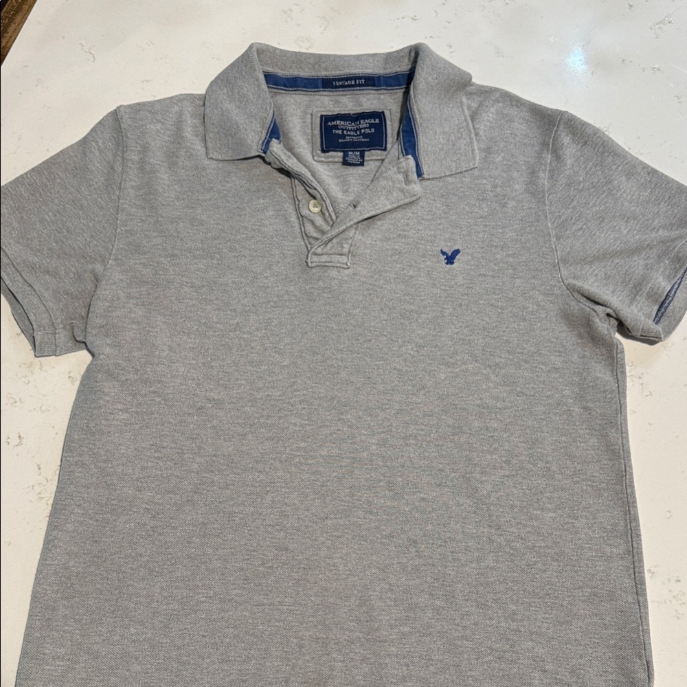 American Eagle Outfitters Light Gray Polo Shirt 90s inspired